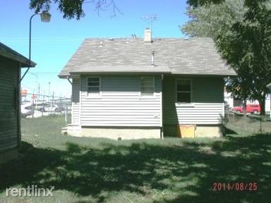 Main picture of 1520 W Division St