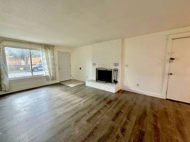 Main picture of 4121 N Juneau St