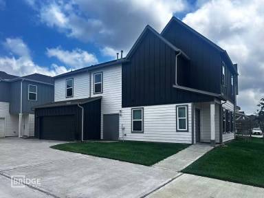 Main picture of Lakewood Manor Homes