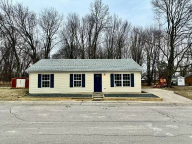 Main picture of 3900 Anderson Ave