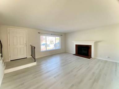 Main picture of 39025 Donner Way