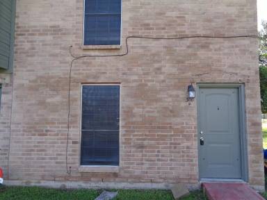 Main picture of 300 Rice Street - B