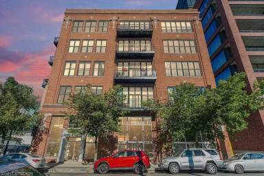 Main picture of 215 N Aberdeen St