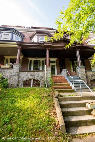 Main picture of 307 E 33rd St
