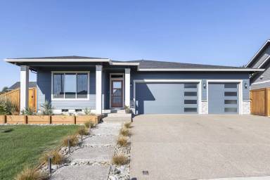 Main picture of 2059 NW McGarey Dr