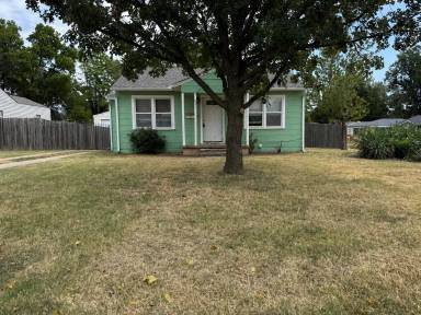 Main picture of 631 Villa Dr