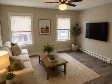 Main picture of 512 W Orange St