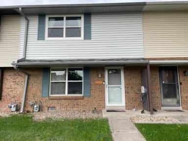 Main picture of 4722 E 13th St