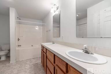 Main picture of 832 S Cline Ave