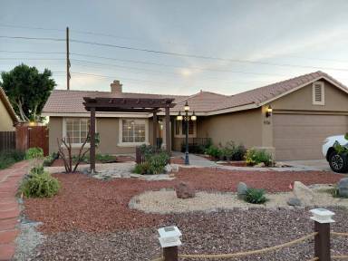 Main picture of 936 Alameda St