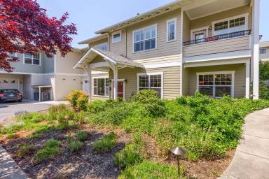 Main picture of 820 Satsuma Ct