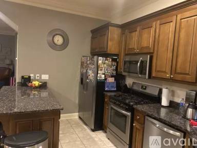 Main picture of 130 W Esplanade Ave