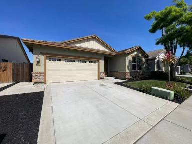 Main picture of 9931 Pyramid Way