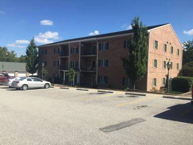 Main picture of 327 N Pine Ave