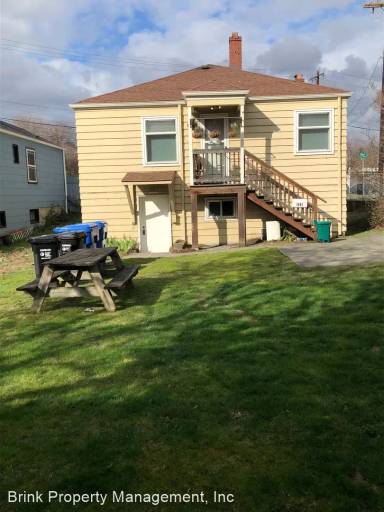 Main picture of 1021 1023 Bailey St