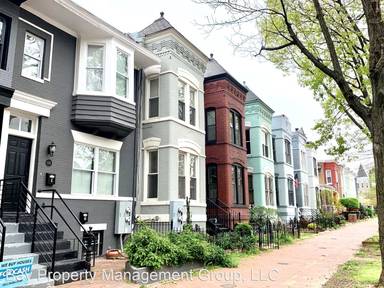 Main picture of 633 14th St NE