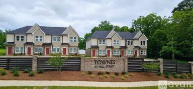 Main picture of 501 Mill St