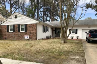 Main picture of 3572 Seay Ave