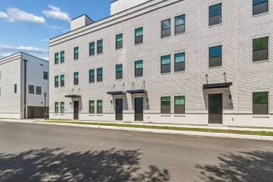 Main picture of 1218 E Kay St