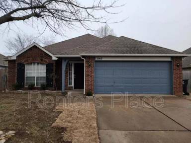 Main picture of 2909 W Norman St