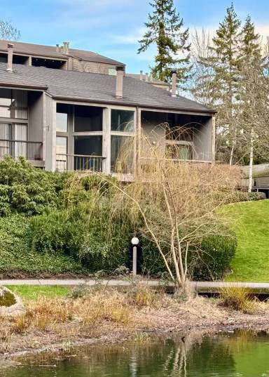 Main picture of 13787 NE 65th St