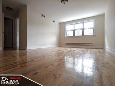 Main picture of 555 W Arlington Apartments