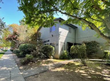 Main picture of 410 11th Ave