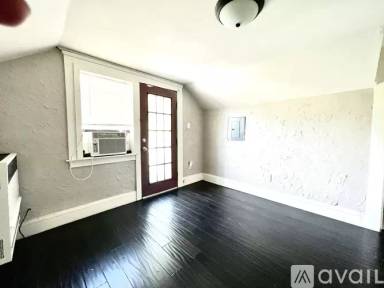 Main picture of 3243 4th Ave