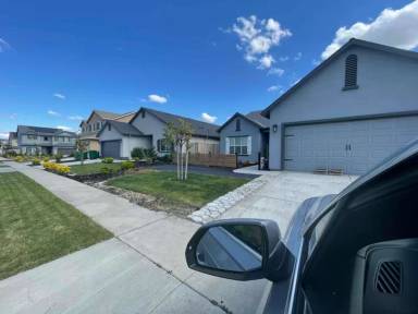 Main picture of 2338 Starboard Ln