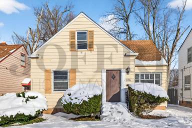 Main picture of 19719 Sunset Dr