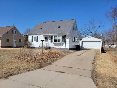 Main picture of 807 W 29th St