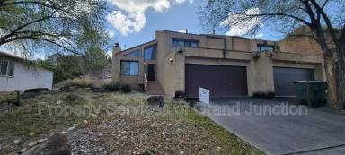 Main picture of 376 1/2 Ridge View Dr