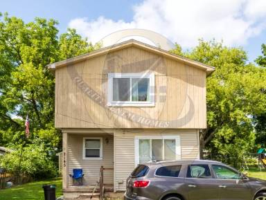Main picture of 2145 E McLean Ave