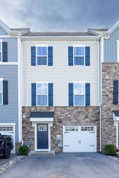 Main picture of 54 Glory Maple Ln
