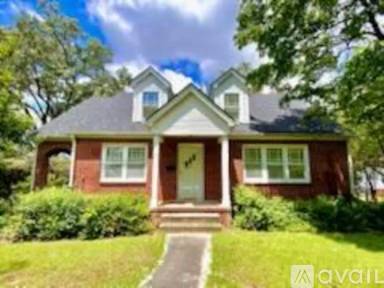 Main picture of 3 Crescent Ridge Dr