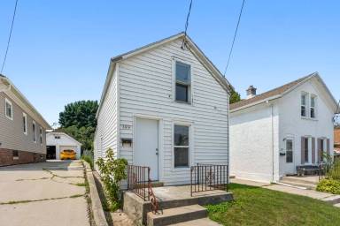 Main picture of 1416 S 10th St