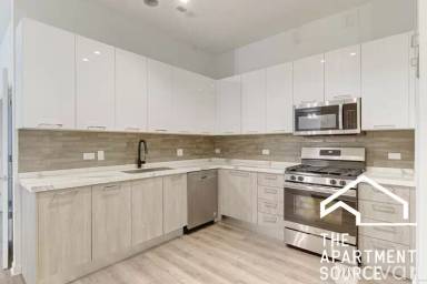 Main picture of 2550 S Wabash Ave