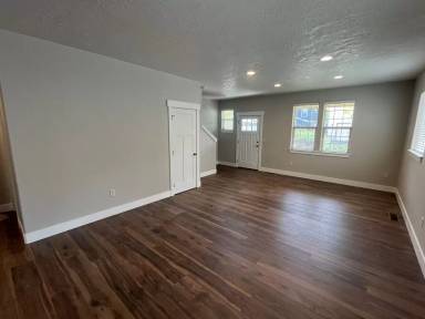 Main picture of 63117 De Haviland Ct