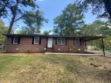Main picture of 1145 Lay Dr