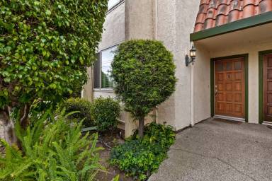 Main picture of 130 W Alamar Ave