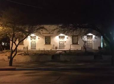 Main picture of 319 E 5th St