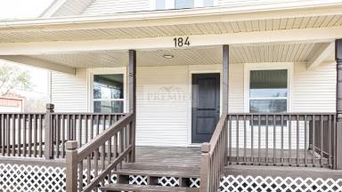 Main picture of 184 W North St