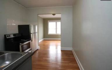 Main picture of 701 E Main St