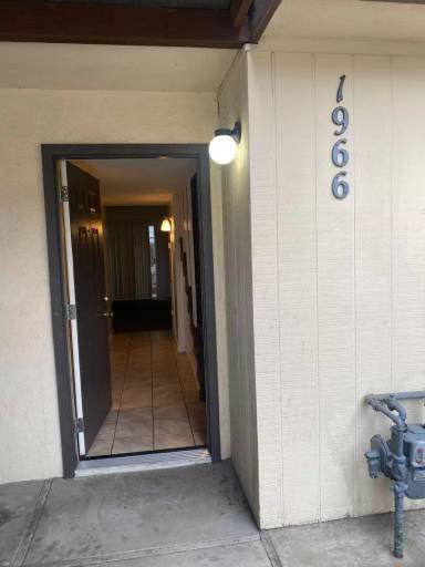 Main picture of Townhouse West Apartments