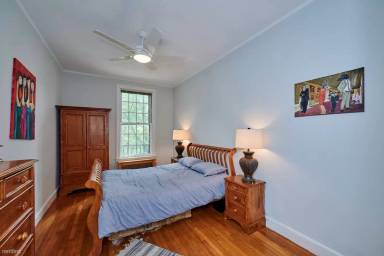 Main picture of 7 Merrimac Way