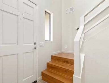 Main picture of 461 Java St