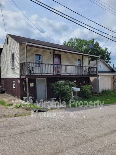 Main picture of 606 21st St W