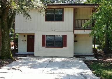 Main picture of 936 W 23rd St