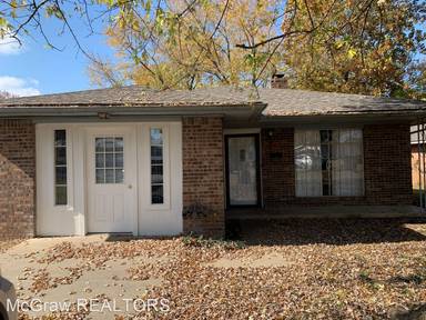 Main picture of 1107 N Texas St