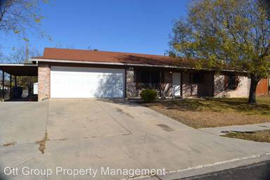 Main picture of 913 Willowbrook St